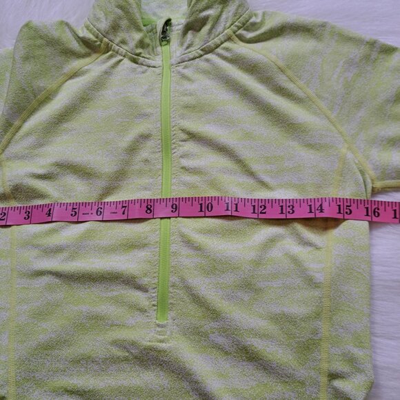 Liv Outdoor Half Zip Active Top Size Small - Picture 8 of 9